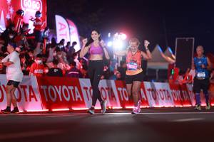 BIB: 453, 4033
                            <button type="button" onclick="openModal(20162857)" class="btn btn-primary btn-sm float-right btn-popup" data-toggle="modal" data-target=".modal-high-quality">
                        <i class="fas fa-shopping-cart"></i> Add to Cart
                    </button>
                                            <button type="button" onclick="isThisMe(20162857, true)" class="btn btn-success btn-sm float-right btn-popup btn-isme hidden" data-toggle="tooltip" data-placement="bottom" title="นี่คือรูปของคุณใช่ไหม คลิกที่นี่เพื่อเอาเข้าอัลบั้ม">
                        <i class="fas fa-plus"></i> Add to album
                    </button>
                    <button type="button" onclick="isThisMe(20162857, false)" class="btn btn-warning btn-sm float-right btn-popup btn-isnotme hidden">
                        <i class="fas fa-ban"></i> Remove from album
                    </button>