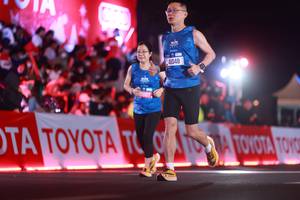 BIB: 41048
                            <button type="button" onclick="openModal(20157282)" class="btn btn-primary btn-sm float-right btn-popup" data-toggle="modal" data-target=".modal-high-quality">
                        <i class="fas fa-shopping-cart"></i> Add to Cart
                    </button>
                                            <button type="button" onclick="isThisMe(20157282, true)" class="btn btn-success btn-sm float-right btn-popup btn-isme hidden" data-toggle="tooltip" data-placement="bottom" title="นี่คือรูปของคุณใช่ไหม คลิกที่นี่เพื่อเอาเข้าอัลบั้ม">
                        <i class="fas fa-plus"></i> Add to album
                    </button>
                    <button type="button" onclick="isThisMe(20157282, false)" class="btn btn-warning btn-sm float-right btn-popup btn-isnotme hidden">
                        <i class="fas fa-ban"></i> Remove from album
                    </button>