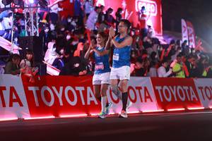 BIB: 1999, 1613
                            <button type="button" onclick="openModal(20129114)" class="btn btn-primary btn-sm float-right btn-popup" data-toggle="modal" data-target=".modal-high-quality">
                        <i class="fas fa-shopping-cart"></i> Add to Cart
                    </button>
                                            <button type="button" onclick="isThisMe(20129114, true)" class="btn btn-success btn-sm float-right btn-popup btn-isme hidden" data-toggle="tooltip" data-placement="bottom" title="นี่คือรูปของคุณใช่ไหม คลิกที่นี่เพื่อเอาเข้าอัลบั้ม">
                        <i class="fas fa-plus"></i> Add to album
                    </button>
                    <button type="button" onclick="isThisMe(20129114, false)" class="btn btn-warning btn-sm float-right btn-popup btn-isnotme hidden">
                        <i class="fas fa-ban"></i> Remove from album
                    </button>