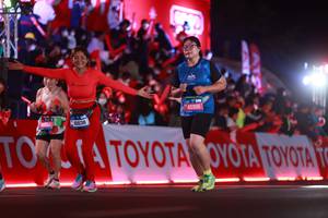 BIB: 45508, 41638, 45996
                            <button type="button" onclick="openModal(20152099)" class="btn btn-primary btn-sm float-right btn-popup" data-toggle="modal" data-target=".modal-high-quality">
                        <i class="fas fa-shopping-cart"></i> Add to Cart
                    </button>
                                            <button type="button" onclick="isThisMe(20152099, true)" class="btn btn-success btn-sm float-right btn-popup btn-isme hidden" data-toggle="tooltip" data-placement="bottom" title="นี่คือรูปของคุณใช่ไหม คลิกที่นี่เพื่อเอาเข้าอัลบั้ม">
                        <i class="fas fa-plus"></i> Add to album
                    </button>
                    <button type="button" onclick="isThisMe(20152099, false)" class="btn btn-warning btn-sm float-right btn-popup btn-isnotme hidden">
                        <i class="fas fa-ban"></i> Remove from album
                    </button>