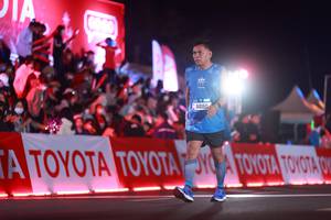 BIB: 44160
                            <button type="button" onclick="openModal(20165897)" class="btn btn-primary btn-sm float-right btn-popup" data-toggle="modal" data-target=".modal-high-quality">
                        <i class="fas fa-shopping-cart"></i> Add to Cart
                    </button>
                                            <button type="button" onclick="isThisMe(20165897, true)" class="btn btn-success btn-sm float-right btn-popup btn-isme hidden" data-toggle="tooltip" data-placement="bottom" title="นี่คือรูปของคุณใช่ไหม คลิกที่นี่เพื่อเอาเข้าอัลบั้ม">
                        <i class="fas fa-plus"></i> Add to album
                    </button>
                    <button type="button" onclick="isThisMe(20165897, false)" class="btn btn-warning btn-sm float-right btn-popup btn-isnotme hidden">
                        <i class="fas fa-ban"></i> Remove from album
                    </button>