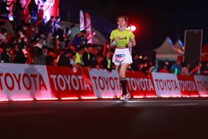 BIB: 450
                            <button type="button" onclick="openModal(20152290)" class="btn btn-primary btn-sm float-right btn-popup" data-toggle="modal" data-target=".modal-high-quality">
                        <i class="fas fa-shopping-cart"></i> Add to Cart
                    </button>
                                            <button type="button" onclick="isThisMe(20152290, true)" class="btn btn-success btn-sm float-right btn-popup btn-isme hidden" data-toggle="tooltip" data-placement="bottom" title="นี่คือรูปของคุณใช่ไหม คลิกที่นี่เพื่อเอาเข้าอัลบั้ม">
                        <i class="fas fa-plus"></i> Add to album
                    </button>
                    <button type="button" onclick="isThisMe(20152290, false)" class="btn btn-warning btn-sm float-right btn-popup btn-isnotme hidden">
                        <i class="fas fa-ban"></i> Remove from album
                    </button>