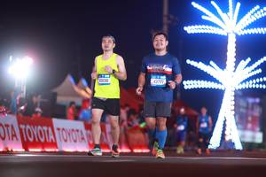 BIB: 3030, 43777
                            <button type="button" onclick="openModal(20171837)" class="btn btn-primary btn-sm float-right btn-popup" data-toggle="modal" data-target=".modal-high-quality">
                        <i class="fas fa-shopping-cart"></i> Add to Cart
                    </button>
                                            <button type="button" onclick="isThisMe(20171837, true)" class="btn btn-success btn-sm float-right btn-popup btn-isme hidden" data-toggle="tooltip" data-placement="bottom" title="นี่คือรูปของคุณใช่ไหม คลิกที่นี่เพื่อเอาเข้าอัลบั้ม">
                        <i class="fas fa-plus"></i> Add to album
                    </button>
                    <button type="button" onclick="isThisMe(20171837, false)" class="btn btn-warning btn-sm float-right btn-popup btn-isnotme hidden">
                        <i class="fas fa-ban"></i> Remove from album
                    </button>