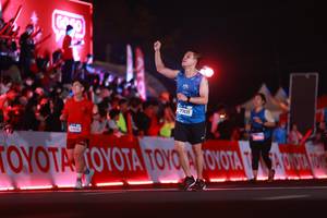 BIB: 77439
                            <button type="button" onclick="openModal(20153160)" class="btn btn-primary btn-sm float-right btn-popup" data-toggle="modal" data-target=".modal-high-quality">
                        <i class="fas fa-shopping-cart"></i> Add to Cart
                    </button>
                                            <button type="button" onclick="isThisMe(20153160, true)" class="btn btn-success btn-sm float-right btn-popup btn-isme hidden" data-toggle="tooltip" data-placement="bottom" title="นี่คือรูปของคุณใช่ไหม คลิกที่นี่เพื่อเอาเข้าอัลบั้ม">
                        <i class="fas fa-plus"></i> Add to album
                    </button>
                    <button type="button" onclick="isThisMe(20153160, false)" class="btn btn-warning btn-sm float-right btn-popup btn-isnotme hidden">
                        <i class="fas fa-ban"></i> Remove from album
                    </button>