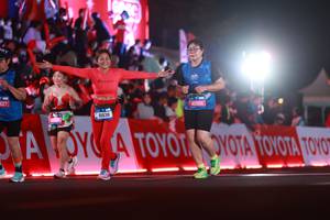 BIB: 827, 41638, 45996
                            <button type="button" onclick="openModal(20152017)" class="btn btn-primary btn-sm float-right btn-popup" data-toggle="modal" data-target=".modal-high-quality">
                        <i class="fas fa-shopping-cart"></i> Add to Cart
                    </button>
                                            <button type="button" onclick="isThisMe(20152017, true)" class="btn btn-success btn-sm float-right btn-popup btn-isme hidden" data-toggle="tooltip" data-placement="bottom" title="นี่คือรูปของคุณใช่ไหม คลิกที่นี่เพื่อเอาเข้าอัลบั้ม">
                        <i class="fas fa-plus"></i> Add to album
                    </button>
                    <button type="button" onclick="isThisMe(20152017, false)" class="btn btn-warning btn-sm float-right btn-popup btn-isnotme hidden">
                        <i class="fas fa-ban"></i> Remove from album
                    </button>