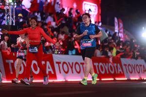 BIB: 41638, 45996, 1958
                            <button type="button" onclick="openModal(20152158)" class="btn btn-primary btn-sm float-right btn-popup" data-toggle="modal" data-target=".modal-high-quality">
                        <i class="fas fa-shopping-cart"></i> Add to Cart
                    </button>
                                            <button type="button" onclick="isThisMe(20152158, true)" class="btn btn-success btn-sm float-right btn-popup btn-isme hidden" data-toggle="tooltip" data-placement="bottom" title="นี่คือรูปของคุณใช่ไหม คลิกที่นี่เพื่อเอาเข้าอัลบั้ม">
                        <i class="fas fa-plus"></i> Add to album
                    </button>
                    <button type="button" onclick="isThisMe(20152158, false)" class="btn btn-warning btn-sm float-right btn-popup btn-isnotme hidden">
                        <i class="fas fa-ban"></i> Remove from album
                    </button>