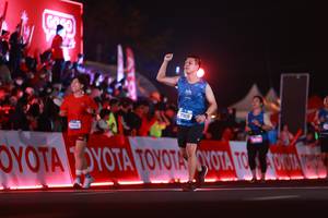 BIB: 0154, 7739
                            <button type="button" onclick="openModal(20153137)" class="btn btn-primary btn-sm float-right btn-popup" data-toggle="modal" data-target=".modal-high-quality">
                        <i class="fas fa-shopping-cart"></i> Add to Cart
                    </button>
                                            <button type="button" onclick="isThisMe(20153137, true)" class="btn btn-success btn-sm float-right btn-popup btn-isme hidden" data-toggle="tooltip" data-placement="bottom" title="นี่คือรูปของคุณใช่ไหม คลิกที่นี่เพื่อเอาเข้าอัลบั้ม">
                        <i class="fas fa-plus"></i> Add to album
                    </button>
                    <button type="button" onclick="isThisMe(20153137, false)" class="btn btn-warning btn-sm float-right btn-popup btn-isnotme hidden">
                        <i class="fas fa-ban"></i> Remove from album
                    </button>