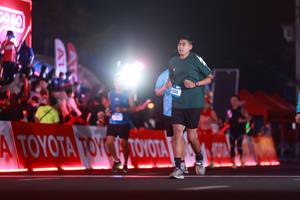 BIB: 200
                            <button type="button" onclick="openModal(20158077)" class="btn btn-primary btn-sm float-right btn-popup" data-toggle="modal" data-target=".modal-high-quality">
                        <i class="fas fa-shopping-cart"></i> Add to Cart
                    </button>
                                            <button type="button" onclick="isThisMe(20158077, true)" class="btn btn-success btn-sm float-right btn-popup btn-isme hidden" data-toggle="tooltip" data-placement="bottom" title="นี่คือรูปของคุณใช่ไหม คลิกที่นี่เพื่อเอาเข้าอัลบั้ม">
                        <i class="fas fa-plus"></i> Add to album
                    </button>
                    <button type="button" onclick="isThisMe(20158077, false)" class="btn btn-warning btn-sm float-right btn-popup btn-isnotme hidden">
                        <i class="fas fa-ban"></i> Remove from album
                    </button>