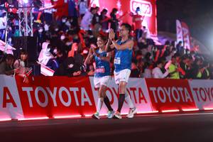 BIB: 45398, 153
                            <button type="button" onclick="openModal(20129120)" class="btn btn-primary btn-sm float-right btn-popup" data-toggle="modal" data-target=".modal-high-quality">
                        <i class="fas fa-shopping-cart"></i> Add to Cart
                    </button>
                                            <button type="button" onclick="isThisMe(20129120, true)" class="btn btn-success btn-sm float-right btn-popup btn-isme hidden" data-toggle="tooltip" data-placement="bottom" title="นี่คือรูปของคุณใช่ไหม คลิกที่นี่เพื่อเอาเข้าอัลบั้ม">
                        <i class="fas fa-plus"></i> Add to album
                    </button>
                    <button type="button" onclick="isThisMe(20129120, false)" class="btn btn-warning btn-sm float-right btn-popup btn-isnotme hidden">
                        <i class="fas fa-ban"></i> Remove from album
                    </button>