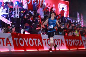 BIB: 70401
                            <button type="button" onclick="openModal(20152948)" class="btn btn-primary btn-sm float-right btn-popup" data-toggle="modal" data-target=".modal-high-quality">
                        <i class="fas fa-shopping-cart"></i> Add to Cart
                    </button>
                                            <button type="button" onclick="isThisMe(20152948, true)" class="btn btn-success btn-sm float-right btn-popup btn-isme hidden" data-toggle="tooltip" data-placement="bottom" title="นี่คือรูปของคุณใช่ไหม คลิกที่นี่เพื่อเอาเข้าอัลบั้ม">
                        <i class="fas fa-plus"></i> Add to album
                    </button>
                    <button type="button" onclick="isThisMe(20152948, false)" class="btn btn-warning btn-sm float-right btn-popup btn-isnotme hidden">
                        <i class="fas fa-ban"></i> Remove from album
                    </button>