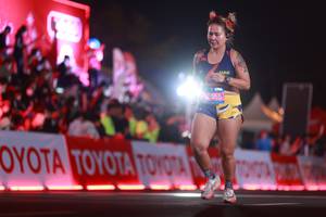 BIB: 955
                            <button type="button" onclick="openModal(20134223)" class="btn btn-primary btn-sm float-right btn-popup" data-toggle="modal" data-target=".modal-high-quality">
                        <i class="fas fa-shopping-cart"></i> Add to Cart
                    </button>
                                            <button type="button" onclick="isThisMe(20134223, true)" class="btn btn-success btn-sm float-right btn-popup btn-isme hidden" data-toggle="tooltip" data-placement="bottom" title="นี่คือรูปของคุณใช่ไหม คลิกที่นี่เพื่อเอาเข้าอัลบั้ม">
                        <i class="fas fa-plus"></i> Add to album
                    </button>
                    <button type="button" onclick="isThisMe(20134223, false)" class="btn btn-warning btn-sm float-right btn-popup btn-isnotme hidden">
                        <i class="fas fa-ban"></i> Remove from album
                    </button>