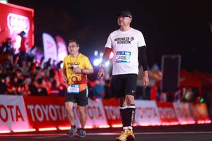 BIB: 43971, 43063
                            <button type="button" onclick="openModal(20165590)" class="btn btn-primary btn-sm float-right btn-popup" data-toggle="modal" data-target=".modal-high-quality">
                        <i class="fas fa-shopping-cart"></i> Add to Cart
                    </button>
                                            <button type="button" onclick="isThisMe(20165590, true)" class="btn btn-success btn-sm float-right btn-popup btn-isme hidden" data-toggle="tooltip" data-placement="bottom" title="นี่คือรูปของคุณใช่ไหม คลิกที่นี่เพื่อเอาเข้าอัลบั้ม">
                        <i class="fas fa-plus"></i> Add to album
                    </button>
                    <button type="button" onclick="isThisMe(20165590, false)" class="btn btn-warning btn-sm float-right btn-popup btn-isnotme hidden">
                        <i class="fas fa-ban"></i> Remove from album
                    </button>