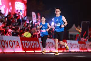 BIB: 41048
                            <button type="button" onclick="openModal(20157121)" class="btn btn-primary btn-sm float-right btn-popup" data-toggle="modal" data-target=".modal-high-quality">
                        <i class="fas fa-shopping-cart"></i> Add to Cart
                    </button>
                                            <button type="button" onclick="isThisMe(20157121, true)" class="btn btn-success btn-sm float-right btn-popup btn-isme hidden" data-toggle="tooltip" data-placement="bottom" title="นี่คือรูปของคุณใช่ไหม คลิกที่นี่เพื่อเอาเข้าอัลบั้ม">
                        <i class="fas fa-plus"></i> Add to album
                    </button>
                    <button type="button" onclick="isThisMe(20157121, false)" class="btn btn-warning btn-sm float-right btn-popup btn-isnotme hidden">
                        <i class="fas fa-ban"></i> Remove from album
                    </button>