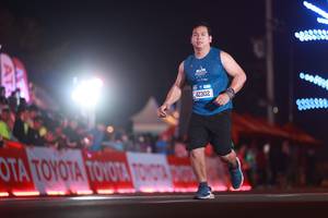 BIB: 101, 42302
                            <button type="button" onclick="openModal(20137002)" class="btn btn-primary btn-sm float-right btn-popup" data-toggle="modal" data-target=".modal-high-quality">
                        <i class="fas fa-shopping-cart"></i> Add to Cart
                    </button>
                                            <button type="button" onclick="isThisMe(20137002, true)" class="btn btn-success btn-sm float-right btn-popup btn-isme hidden" data-toggle="tooltip" data-placement="bottom" title="นี่คือรูปของคุณใช่ไหม คลิกที่นี่เพื่อเอาเข้าอัลบั้ม">
                        <i class="fas fa-plus"></i> Add to album
                    </button>
                    <button type="button" onclick="isThisMe(20137002, false)" class="btn btn-warning btn-sm float-right btn-popup btn-isnotme hidden">
                        <i class="fas fa-ban"></i> Remove from album
                    </button>