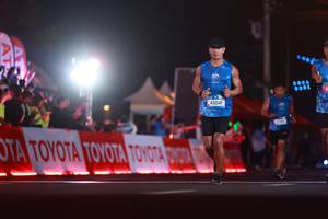 BIB: 43246, 0000
                            <button type="button" onclick="openModal(20132481)" class="btn btn-primary btn-sm float-right btn-popup" data-toggle="modal" data-target=".modal-high-quality">
                        <i class="fas fa-shopping-cart"></i> Add to Cart
                    </button>
                                            <button type="button" onclick="isThisMe(20132481, true)" class="btn btn-success btn-sm float-right btn-popup btn-isme hidden" data-toggle="tooltip" data-placement="bottom" title="นี่คือรูปของคุณใช่ไหม คลิกที่นี่เพื่อเอาเข้าอัลบั้ม">
                        <i class="fas fa-plus"></i> Add to album
                    </button>
                    <button type="button" onclick="isThisMe(20132481, false)" class="btn btn-warning btn-sm float-right btn-popup btn-isnotme hidden">
                        <i class="fas fa-ban"></i> Remove from album
                    </button>