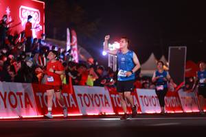 BIB: 77439
                            <button type="button" onclick="openModal(20153089)" class="btn btn-primary btn-sm float-right btn-popup" data-toggle="modal" data-target=".modal-high-quality">
                        <i class="fas fa-shopping-cart"></i> Add to Cart
                    </button>
                                            <button type="button" onclick="isThisMe(20153089, true)" class="btn btn-success btn-sm float-right btn-popup btn-isme hidden" data-toggle="tooltip" data-placement="bottom" title="นี่คือรูปของคุณใช่ไหม คลิกที่นี่เพื่อเอาเข้าอัลบั้ม">
                        <i class="fas fa-plus"></i> Add to album
                    </button>
                    <button type="button" onclick="isThisMe(20153089, false)" class="btn btn-warning btn-sm float-right btn-popup btn-isnotme hidden">
                        <i class="fas fa-ban"></i> Remove from album
                    </button>