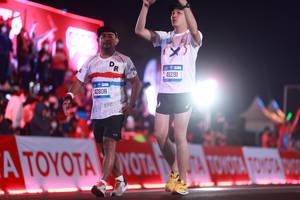 BIB: 12806, 41291
                            <button type="button" onclick="openModal(20173898)" class="btn btn-primary btn-sm float-right btn-popup" data-toggle="modal" data-target=".modal-high-quality">
                        <i class="fas fa-shopping-cart"></i> Add to Cart
                    </button>
                                            <button type="button" onclick="isThisMe(20173898, true)" class="btn btn-success btn-sm float-right btn-popup btn-isme hidden" data-toggle="tooltip" data-placement="bottom" title="นี่คือรูปของคุณใช่ไหม คลิกที่นี่เพื่อเอาเข้าอัลบั้ม">
                        <i class="fas fa-plus"></i> Add to album
                    </button>
                    <button type="button" onclick="isThisMe(20173898, false)" class="btn btn-warning btn-sm float-right btn-popup btn-isnotme hidden">
                        <i class="fas fa-ban"></i> Remove from album
                    </button>