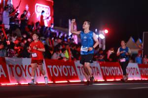 BIB: 77439
                            <button type="button" onclick="openModal(20153205)" class="btn btn-primary btn-sm float-right btn-popup" data-toggle="modal" data-target=".modal-high-quality">
                        <i class="fas fa-shopping-cart"></i> Add to Cart
                    </button>
                                            <button type="button" onclick="isThisMe(20153205, true)" class="btn btn-success btn-sm float-right btn-popup btn-isme hidden" data-toggle="tooltip" data-placement="bottom" title="นี่คือรูปของคุณใช่ไหม คลิกที่นี่เพื่อเอาเข้าอัลบั้ม">
                        <i class="fas fa-plus"></i> Add to album
                    </button>
                    <button type="button" onclick="isThisMe(20153205, false)" class="btn btn-warning btn-sm float-right btn-popup btn-isnotme hidden">
                        <i class="fas fa-ban"></i> Remove from album
                    </button>