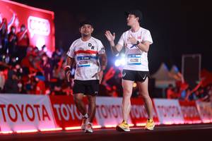 BIB: 42806, 41291
                            <button type="button" onclick="openModal(20173616)" class="btn btn-primary btn-sm float-right btn-popup" data-toggle="modal" data-target=".modal-high-quality">
                        <i class="fas fa-shopping-cart"></i> Add to Cart
                    </button>
                                            <button type="button" onclick="isThisMe(20173616, true)" class="btn btn-success btn-sm float-right btn-popup btn-isme hidden" data-toggle="tooltip" data-placement="bottom" title="นี่คือรูปของคุณใช่ไหม คลิกที่นี่เพื่อเอาเข้าอัลบั้ม">
                        <i class="fas fa-plus"></i> Add to album
                    </button>
                    <button type="button" onclick="isThisMe(20173616, false)" class="btn btn-warning btn-sm float-right btn-popup btn-isnotme hidden">
                        <i class="fas fa-ban"></i> Remove from album
                    </button>