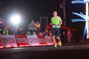 BIB: 4135
                            <button type="button" onclick="openModal(20149909)" class="btn btn-primary btn-sm float-right btn-popup" data-toggle="modal" data-target=".modal-high-quality">
                        <i class="fas fa-shopping-cart"></i> Add to Cart
                    </button>
                                            <button type="button" onclick="isThisMe(20149909, true)" class="btn btn-success btn-sm float-right btn-popup btn-isme hidden" data-toggle="tooltip" data-placement="bottom" title="นี่คือรูปของคุณใช่ไหม คลิกที่นี่เพื่อเอาเข้าอัลบั้ม">
                        <i class="fas fa-plus"></i> Add to album
                    </button>
                    <button type="button" onclick="isThisMe(20149909, false)" class="btn btn-warning btn-sm float-right btn-popup btn-isnotme hidden">
                        <i class="fas fa-ban"></i> Remove from album
                    </button>