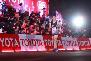 BIB: 44193
                            <button type="button" onclick="openModal(20162204)" class="btn btn-primary btn-sm float-right btn-popup" data-toggle="modal" data-target=".modal-high-quality">
                        <i class="fas fa-shopping-cart"></i> Add to Cart
                    </button>
                                            <button type="button" onclick="isThisMe(20162204, true)" class="btn btn-success btn-sm float-right btn-popup btn-isme hidden" data-toggle="tooltip" data-placement="bottom" title="นี่คือรูปของคุณใช่ไหม คลิกที่นี่เพื่อเอาเข้าอัลบั้ม">
                        <i class="fas fa-plus"></i> Add to album
                    </button>
                    <button type="button" onclick="isThisMe(20162204, false)" class="btn btn-warning btn-sm float-right btn-popup btn-isnotme hidden">
                        <i class="fas fa-ban"></i> Remove from album
                    </button>