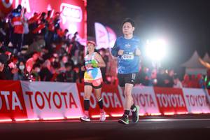 BIB: 42215
                            <button type="button" onclick="openModal(20168031)" class="btn btn-primary btn-sm float-right btn-popup" data-toggle="modal" data-target=".modal-high-quality">
                        <i class="fas fa-shopping-cart"></i> Add to Cart
                    </button>
                                            <button type="button" onclick="isThisMe(20168031, true)" class="btn btn-success btn-sm float-right btn-popup btn-isme hidden" data-toggle="tooltip" data-placement="bottom" title="นี่คือรูปของคุณใช่ไหม คลิกที่นี่เพื่อเอาเข้าอัลบั้ม">
                        <i class="fas fa-plus"></i> Add to album
                    </button>
                    <button type="button" onclick="isThisMe(20168031, false)" class="btn btn-warning btn-sm float-right btn-popup btn-isnotme hidden">
                        <i class="fas fa-ban"></i> Remove from album
                    </button>