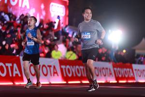 BIB: 43599, 65432
                            <button type="button" onclick="openModal(20157678)" class="btn btn-primary btn-sm float-right btn-popup" data-toggle="modal" data-target=".modal-high-quality">
                        <i class="fas fa-shopping-cart"></i> Add to Cart
                    </button>
                                            <button type="button" onclick="isThisMe(20157678, true)" class="btn btn-success btn-sm float-right btn-popup btn-isme hidden" data-toggle="tooltip" data-placement="bottom" title="นี่คือรูปของคุณใช่ไหม คลิกที่นี่เพื่อเอาเข้าอัลบั้ม">
                        <i class="fas fa-plus"></i> Add to album
                    </button>
                    <button type="button" onclick="isThisMe(20157678, false)" class="btn btn-warning btn-sm float-right btn-popup btn-isnotme hidden">
                        <i class="fas fa-ban"></i> Remove from album
                    </button>