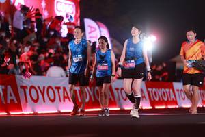 BIB: 1530, 65446, 15976
                            <button type="button" onclick="openModal(20163681)" class="btn btn-primary btn-sm float-right btn-popup" data-toggle="modal" data-target=".modal-high-quality">
                        <i class="fas fa-shopping-cart"></i> Add to Cart
                    </button>
                                            <button type="button" onclick="isThisMe(20163681, true)" class="btn btn-success btn-sm float-right btn-popup btn-isme hidden" data-toggle="tooltip" data-placement="bottom" title="นี่คือรูปของคุณใช่ไหม คลิกที่นี่เพื่อเอาเข้าอัลบั้ม">
                        <i class="fas fa-plus"></i> Add to album
                    </button>
                    <button type="button" onclick="isThisMe(20163681, false)" class="btn btn-warning btn-sm float-right btn-popup btn-isnotme hidden">
                        <i class="fas fa-ban"></i> Remove from album
                    </button>