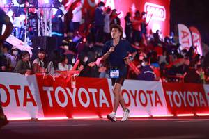 BIB: 71425, 150
                            <button type="button" onclick="openModal(20170387)" class="btn btn-primary btn-sm float-right btn-popup" data-toggle="modal" data-target=".modal-high-quality">
                        <i class="fas fa-shopping-cart"></i> Add to Cart
                    </button>
                                            <button type="button" onclick="isThisMe(20170387, true)" class="btn btn-success btn-sm float-right btn-popup btn-isme hidden" data-toggle="tooltip" data-placement="bottom" title="นี่คือรูปของคุณใช่ไหม คลิกที่นี่เพื่อเอาเข้าอัลบั้ม">
                        <i class="fas fa-plus"></i> Add to album
                    </button>
                    <button type="button" onclick="isThisMe(20170387, false)" class="btn btn-warning btn-sm float-right btn-popup btn-isnotme hidden">
                        <i class="fas fa-ban"></i> Remove from album
                    </button>