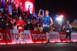 BIB: 77439
                            <button type="button" onclick="openModal(20153236)" class="btn btn-primary btn-sm float-right btn-popup" data-toggle="modal" data-target=".modal-high-quality">
                        <i class="fas fa-shopping-cart"></i> Add to Cart
                    </button>
                                            <button type="button" onclick="isThisMe(20153236, true)" class="btn btn-success btn-sm float-right btn-popup btn-isme hidden" data-toggle="tooltip" data-placement="bottom" title="นี่คือรูปของคุณใช่ไหม คลิกที่นี่เพื่อเอาเข้าอัลบั้ม">
                        <i class="fas fa-plus"></i> Add to album
                    </button>
                    <button type="button" onclick="isThisMe(20153236, false)" class="btn btn-warning btn-sm float-right btn-popup btn-isnotme hidden">
                        <i class="fas fa-ban"></i> Remove from album
                    </button>