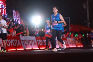 BIB: 1991
                            <button type="button" onclick="openModal(20149127)" class="btn btn-primary btn-sm float-right btn-popup" data-toggle="modal" data-target=".modal-high-quality">
                        <i class="fas fa-shopping-cart"></i> Add to Cart
                    </button>
                                            <button type="button" onclick="isThisMe(20149127, true)" class="btn btn-success btn-sm float-right btn-popup btn-isme hidden" data-toggle="tooltip" data-placement="bottom" title="นี่คือรูปของคุณใช่ไหม คลิกที่นี่เพื่อเอาเข้าอัลบั้ม">
                        <i class="fas fa-plus"></i> Add to album
                    </button>
                    <button type="button" onclick="isThisMe(20149127, false)" class="btn btn-warning btn-sm float-right btn-popup btn-isnotme hidden">
                        <i class="fas fa-ban"></i> Remove from album
                    </button>