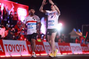 BIB: 42806, 41291
                            <button type="button" onclick="openModal(20173844)" class="btn btn-primary btn-sm float-right btn-popup" data-toggle="modal" data-target=".modal-high-quality">
                        <i class="fas fa-shopping-cart"></i> Add to Cart
                    </button>
                                            <button type="button" onclick="isThisMe(20173844, true)" class="btn btn-success btn-sm float-right btn-popup btn-isme hidden" data-toggle="tooltip" data-placement="bottom" title="นี่คือรูปของคุณใช่ไหม คลิกที่นี่เพื่อเอาเข้าอัลบั้ม">
                        <i class="fas fa-plus"></i> Add to album
                    </button>
                    <button type="button" onclick="isThisMe(20173844, false)" class="btn btn-warning btn-sm float-right btn-popup btn-isnotme hidden">
                        <i class="fas fa-ban"></i> Remove from album
                    </button>