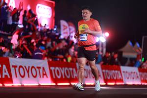 BIB: 44115
                            <button type="button" onclick="openModal(20170763)" class="btn btn-primary btn-sm float-right btn-popup" data-toggle="modal" data-target=".modal-high-quality">
                        <i class="fas fa-shopping-cart"></i> Add to Cart
                    </button>
                                            <button type="button" onclick="isThisMe(20170763, true)" class="btn btn-success btn-sm float-right btn-popup btn-isme hidden" data-toggle="tooltip" data-placement="bottom" title="นี่คือรูปของคุณใช่ไหม คลิกที่นี่เพื่อเอาเข้าอัลบั้ม">
                        <i class="fas fa-plus"></i> Add to album
                    </button>
                    <button type="button" onclick="isThisMe(20170763, false)" class="btn btn-warning btn-sm float-right btn-popup btn-isnotme hidden">
                        <i class="fas fa-ban"></i> Remove from album
                    </button>