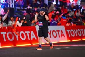 BIB: 6851
                            <button type="button" onclick="openModal(21641061)" class="btn btn-primary btn-sm float-right btn-popup" data-toggle="modal" data-target=".modal-high-quality">
                        <i class="fas fa-shopping-cart"></i> Add to Cart
                    </button>
                                            <button type="button" onclick="isThisMe(21641061, true)" class="btn btn-success btn-sm float-right btn-popup btn-isme hidden" data-toggle="tooltip" data-placement="bottom" title="นี่คือรูปของคุณใช่ไหม คลิกที่นี่เพื่อเอาเข้าอัลบั้ม">
                        <i class="fas fa-plus"></i> Add to album
                    </button>
                    <button type="button" onclick="isThisMe(21641061, false)" class="btn btn-warning btn-sm float-right btn-popup btn-isnotme hidden">
                        <i class="fas fa-ban"></i> Remove from album
                    </button>