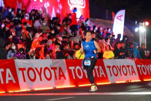 BIB: 42956
                            <button type="button" onclick="openModal(21638043)" class="btn btn-primary btn-sm float-right btn-popup" data-toggle="modal" data-target=".modal-high-quality">
                        <i class="fas fa-shopping-cart"></i> Add to Cart
                    </button>
                                            <button type="button" onclick="isThisMe(21638043, true)" class="btn btn-success btn-sm float-right btn-popup btn-isme hidden" data-toggle="tooltip" data-placement="bottom" title="นี่คือรูปของคุณใช่ไหม คลิกที่นี่เพื่อเอาเข้าอัลบั้ม">
                        <i class="fas fa-plus"></i> Add to album
                    </button>
                    <button type="button" onclick="isThisMe(21638043, false)" class="btn btn-warning btn-sm float-right btn-popup btn-isnotme hidden">
                        <i class="fas fa-ban"></i> Remove from album
                    </button>