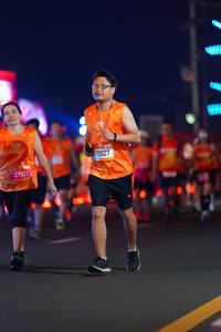 BIB: 212, 120122
                            <button type="button" onclick="openModal(21605539)" class="btn btn-primary btn-sm float-right btn-popup" data-toggle="modal" data-target=".modal-high-quality">
                        <i class="fas fa-shopping-cart"></i> Add to Cart
                    </button>
                                            <button type="button" onclick="isThisMe(21605539, true)" class="btn btn-success btn-sm float-right btn-popup btn-isme hidden" data-toggle="tooltip" data-placement="bottom" title="นี่คือรูปของคุณใช่ไหม คลิกที่นี่เพื่อเอาเข้าอัลบั้ม">
                        <i class="fas fa-plus"></i> Add to album
                    </button>
                    <button type="button" onclick="isThisMe(21605539, false)" class="btn btn-warning btn-sm float-right btn-popup btn-isnotme hidden">
                        <i class="fas fa-ban"></i> Remove from album
                    </button>