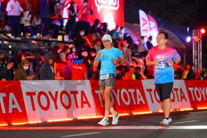 BIB: 4059
                            <button type="button" onclick="openModal(21643399)" class="btn btn-primary btn-sm float-right btn-popup" data-toggle="modal" data-target=".modal-high-quality">
                        <i class="fas fa-shopping-cart"></i> Add to Cart
                    </button>
                                            <button type="button" onclick="isThisMe(21643399, true)" class="btn btn-success btn-sm float-right btn-popup btn-isme hidden" data-toggle="tooltip" data-placement="bottom" title="นี่คือรูปของคุณใช่ไหม คลิกที่นี่เพื่อเอาเข้าอัลบั้ม">
                        <i class="fas fa-plus"></i> Add to album
                    </button>
                    <button type="button" onclick="isThisMe(21643399, false)" class="btn btn-warning btn-sm float-right btn-popup btn-isnotme hidden">
                        <i class="fas fa-ban"></i> Remove from album
                    </button>