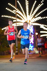 BIB: 3239, 20000, 40792
                            <button type="button" onclick="openModal(19948124)" class="btn btn-primary btn-sm float-right btn-popup" data-toggle="modal" data-target=".modal-high-quality">
                        <i class="fas fa-shopping-cart"></i> Add to Cart
                    </button>
                                            <button type="button" onclick="isThisMe(19948124, true)" class="btn btn-success btn-sm float-right btn-popup btn-isme hidden" data-toggle="tooltip" data-placement="bottom" title="นี่คือรูปของคุณใช่ไหม คลิกที่นี่เพื่อเอาเข้าอัลบั้ม">
                        <i class="fas fa-plus"></i> Add to album
                    </button>
                    <button type="button" onclick="isThisMe(19948124, false)" class="btn btn-warning btn-sm float-right btn-popup btn-isnotme hidden">
                        <i class="fas fa-ban"></i> Remove from album
                    </button>