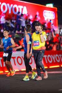 BIB: 45776
                            <button type="button" onclick="openModal(21640369)" class="btn btn-primary btn-sm float-right btn-popup" data-toggle="modal" data-target=".modal-high-quality">
                        <i class="fas fa-shopping-cart"></i> Add to Cart
                    </button>
                                            <button type="button" onclick="isThisMe(21640369, true)" class="btn btn-success btn-sm float-right btn-popup btn-isme hidden" data-toggle="tooltip" data-placement="bottom" title="นี่คือรูปของคุณใช่ไหม คลิกที่นี่เพื่อเอาเข้าอัลบั้ม">
                        <i class="fas fa-plus"></i> Add to album
                    </button>
                    <button type="button" onclick="isThisMe(21640369, false)" class="btn btn-warning btn-sm float-right btn-popup btn-isnotme hidden">
                        <i class="fas fa-ban"></i> Remove from album
                    </button>