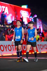 BIB: 41800
                            <button type="button" onclick="openModal(21644128)" class="btn btn-primary btn-sm float-right btn-popup" data-toggle="modal" data-target=".modal-high-quality">
                        <i class="fas fa-shopping-cart"></i> Add to Cart
                    </button>
                                            <button type="button" onclick="isThisMe(21644128, true)" class="btn btn-success btn-sm float-right btn-popup btn-isme hidden" data-toggle="tooltip" data-placement="bottom" title="นี่คือรูปของคุณใช่ไหม คลิกที่นี่เพื่อเอาเข้าอัลบั้ม">
                        <i class="fas fa-plus"></i> Add to album
                    </button>
                    <button type="button" onclick="isThisMe(21644128, false)" class="btn btn-warning btn-sm float-right btn-popup btn-isnotme hidden">
                        <i class="fas fa-ban"></i> Remove from album
                    </button>