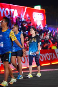 BIB: 297, 983, 41102
                            <button type="button" onclick="openModal(21641422)" class="btn btn-primary btn-sm float-right btn-popup" data-toggle="modal" data-target=".modal-high-quality">
                        <i class="fas fa-shopping-cart"></i> Add to Cart
                    </button>
                                            <button type="button" onclick="isThisMe(21641422, true)" class="btn btn-success btn-sm float-right btn-popup btn-isme hidden" data-toggle="tooltip" data-placement="bottom" title="นี่คือรูปของคุณใช่ไหม คลิกที่นี่เพื่อเอาเข้าอัลบั้ม">
                        <i class="fas fa-plus"></i> Add to album
                    </button>
                    <button type="button" onclick="isThisMe(21641422, false)" class="btn btn-warning btn-sm float-right btn-popup btn-isnotme hidden">
                        <i class="fas fa-ban"></i> Remove from album
                    </button>