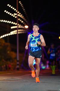 BIB: 40522
                            <button type="button" onclick="openModal(19937600)" class="btn btn-primary btn-sm float-right btn-popup" data-toggle="modal" data-target=".modal-high-quality">
                        <i class="fas fa-shopping-cart"></i> Add to Cart
                    </button>
                                            <button type="button" onclick="isThisMe(19937600, true)" class="btn btn-success btn-sm float-right btn-popup btn-isme hidden" data-toggle="tooltip" data-placement="bottom" title="นี่คือรูปของคุณใช่ไหม คลิกที่นี่เพื่อเอาเข้าอัลบั้ม">
                        <i class="fas fa-plus"></i> Add to album
                    </button>
                    <button type="button" onclick="isThisMe(19937600, false)" class="btn btn-warning btn-sm float-right btn-popup btn-isnotme hidden">
                        <i class="fas fa-ban"></i> Remove from album
                    </button>