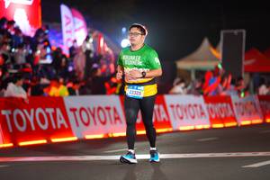 BIB: 43329
                            <button type="button" onclick="openModal(21642362)" class="btn btn-primary btn-sm float-right btn-popup" data-toggle="modal" data-target=".modal-high-quality">
                        <i class="fas fa-shopping-cart"></i> Add to Cart
                    </button>
                                            <button type="button" onclick="isThisMe(21642362, true)" class="btn btn-success btn-sm float-right btn-popup btn-isme hidden" data-toggle="tooltip" data-placement="bottom" title="นี่คือรูปของคุณใช่ไหม คลิกที่นี่เพื่อเอาเข้าอัลบั้ม">
                        <i class="fas fa-plus"></i> Add to album
                    </button>
                    <button type="button" onclick="isThisMe(21642362, false)" class="btn btn-warning btn-sm float-right btn-popup btn-isnotme hidden">
                        <i class="fas fa-ban"></i> Remove from album
                    </button>