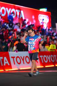 BIB: 44001
                            <button type="button" onclick="openModal(21637248)" class="btn btn-primary btn-sm float-right btn-popup" data-toggle="modal" data-target=".modal-high-quality">
                        <i class="fas fa-shopping-cart"></i> Add to Cart
                    </button>
                                            <button type="button" onclick="isThisMe(21637248, true)" class="btn btn-success btn-sm float-right btn-popup btn-isme hidden" data-toggle="tooltip" data-placement="bottom" title="นี่คือรูปของคุณใช่ไหม คลิกที่นี่เพื่อเอาเข้าอัลบั้ม">
                        <i class="fas fa-plus"></i> Add to album
                    </button>
                    <button type="button" onclick="isThisMe(21637248, false)" class="btn btn-warning btn-sm float-right btn-popup btn-isnotme hidden">
                        <i class="fas fa-ban"></i> Remove from album
                    </button>