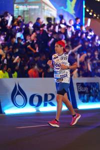 BIB: 40572, 3883925, 1965
                            <button type="button" onclick="openModal(21612774)" class="btn btn-primary btn-sm float-right btn-popup" data-toggle="modal" data-target=".modal-high-quality">
                        <i class="fas fa-shopping-cart"></i> Add to Cart
                    </button>
                                            <button type="button" onclick="isThisMe(21612774, true)" class="btn btn-success btn-sm float-right btn-popup btn-isme hidden" data-toggle="tooltip" data-placement="bottom" title="นี่คือรูปของคุณใช่ไหม คลิกที่นี่เพื่อเอาเข้าอัลบั้ม">
                        <i class="fas fa-plus"></i> Add to album
                    </button>
                    <button type="button" onclick="isThisMe(21612774, false)" class="btn btn-warning btn-sm float-right btn-popup btn-isnotme hidden">
                        <i class="fas fa-ban"></i> Remove from album
                    </button>