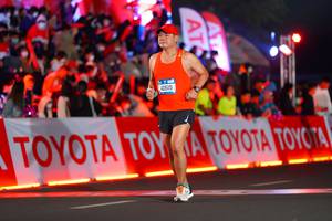 BIB: 42615
                            <button type="button" onclick="openModal(21637559)" class="btn btn-primary btn-sm float-right btn-popup" data-toggle="modal" data-target=".modal-high-quality">
                        <i class="fas fa-shopping-cart"></i> Add to Cart
                    </button>
                                            <button type="button" onclick="isThisMe(21637559, true)" class="btn btn-success btn-sm float-right btn-popup btn-isme hidden" data-toggle="tooltip" data-placement="bottom" title="นี่คือรูปของคุณใช่ไหม คลิกที่นี่เพื่อเอาเข้าอัลบั้ม">
                        <i class="fas fa-plus"></i> Add to album
                    </button>
                    <button type="button" onclick="isThisMe(21637559, false)" class="btn btn-warning btn-sm float-right btn-popup btn-isnotme hidden">
                        <i class="fas fa-ban"></i> Remove from album
                    </button>