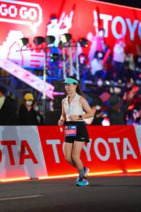 BIB: 45200
                            <button type="button" onclick="openModal(21641627)" class="btn btn-primary btn-sm float-right btn-popup" data-toggle="modal" data-target=".modal-high-quality">
                        <i class="fas fa-shopping-cart"></i> Add to Cart
                    </button>
                                            <button type="button" onclick="isThisMe(21641627, true)" class="btn btn-success btn-sm float-right btn-popup btn-isme hidden" data-toggle="tooltip" data-placement="bottom" title="นี่คือรูปของคุณใช่ไหม คลิกที่นี่เพื่อเอาเข้าอัลบั้ม">
                        <i class="fas fa-plus"></i> Add to album
                    </button>
                    <button type="button" onclick="isThisMe(21641627, false)" class="btn btn-warning btn-sm float-right btn-popup btn-isnotme hidden">
                        <i class="fas fa-ban"></i> Remove from album
                    </button>