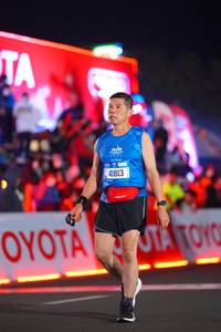 BIB: 2011, 41813
                            <button type="button" onclick="openModal(21643985)" class="btn btn-primary btn-sm float-right btn-popup" data-toggle="modal" data-target=".modal-high-quality">
                        <i class="fas fa-shopping-cart"></i> Add to Cart
                    </button>
                                            <button type="button" onclick="isThisMe(21643985, true)" class="btn btn-success btn-sm float-right btn-popup btn-isme hidden" data-toggle="tooltip" data-placement="bottom" title="นี่คือรูปของคุณใช่ไหม คลิกที่นี่เพื่อเอาเข้าอัลบั้ม">
                        <i class="fas fa-plus"></i> Add to album
                    </button>
                    <button type="button" onclick="isThisMe(21643985, false)" class="btn btn-warning btn-sm float-right btn-popup btn-isnotme hidden">
                        <i class="fas fa-ban"></i> Remove from album
                    </button>