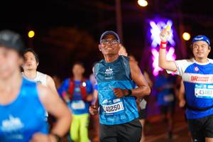 BIB: 479, 40250, 43483
                            <button type="button" onclick="openModal(20426600)" class="btn btn-primary btn-sm float-right btn-popup" data-toggle="modal" data-target=".modal-high-quality">
                        <i class="fas fa-shopping-cart"></i> Add to Cart
                    </button>
                                            <button type="button" onclick="isThisMe(20426600, true)" class="btn btn-success btn-sm float-right btn-popup btn-isme hidden" data-toggle="tooltip" data-placement="bottom" title="นี่คือรูปของคุณใช่ไหม คลิกที่นี่เพื่อเอาเข้าอัลบั้ม">
                        <i class="fas fa-plus"></i> Add to album
                    </button>
                    <button type="button" onclick="isThisMe(20426600, false)" class="btn btn-warning btn-sm float-right btn-popup btn-isnotme hidden">
                        <i class="fas fa-ban"></i> Remove from album
                    </button>