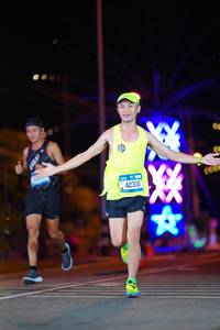 BIB: 4055, 42310
                            <button type="button" onclick="openModal(19944182)" class="btn btn-primary btn-sm float-right btn-popup" data-toggle="modal" data-target=".modal-high-quality">
                        <i class="fas fa-shopping-cart"></i> Add to Cart
                    </button>
                                            <button type="button" onclick="isThisMe(19944182, true)" class="btn btn-success btn-sm float-right btn-popup btn-isme hidden" data-toggle="tooltip" data-placement="bottom" title="นี่คือรูปของคุณใช่ไหม คลิกที่นี่เพื่อเอาเข้าอัลบั้ม">
                        <i class="fas fa-plus"></i> Add to album
                    </button>
                    <button type="button" onclick="isThisMe(19944182, false)" class="btn btn-warning btn-sm float-right btn-popup btn-isnotme hidden">
                        <i class="fas fa-ban"></i> Remove from album
                    </button>